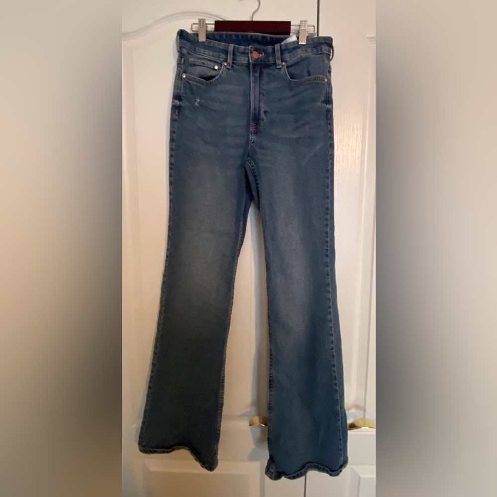 H&M Boot Cut Jeans in Classic Blue